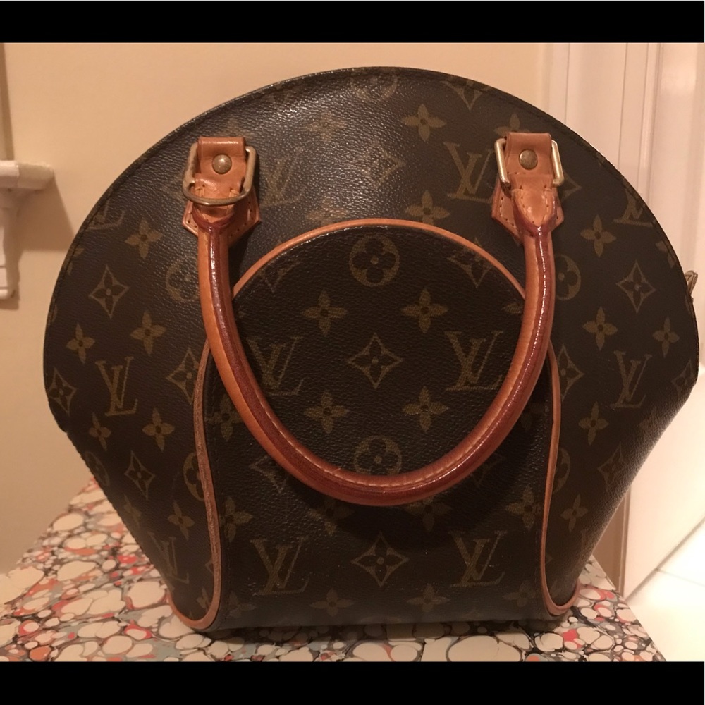 Louis Vuitton Ellipse Bag